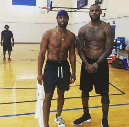 八连胜背后 八连胜背后