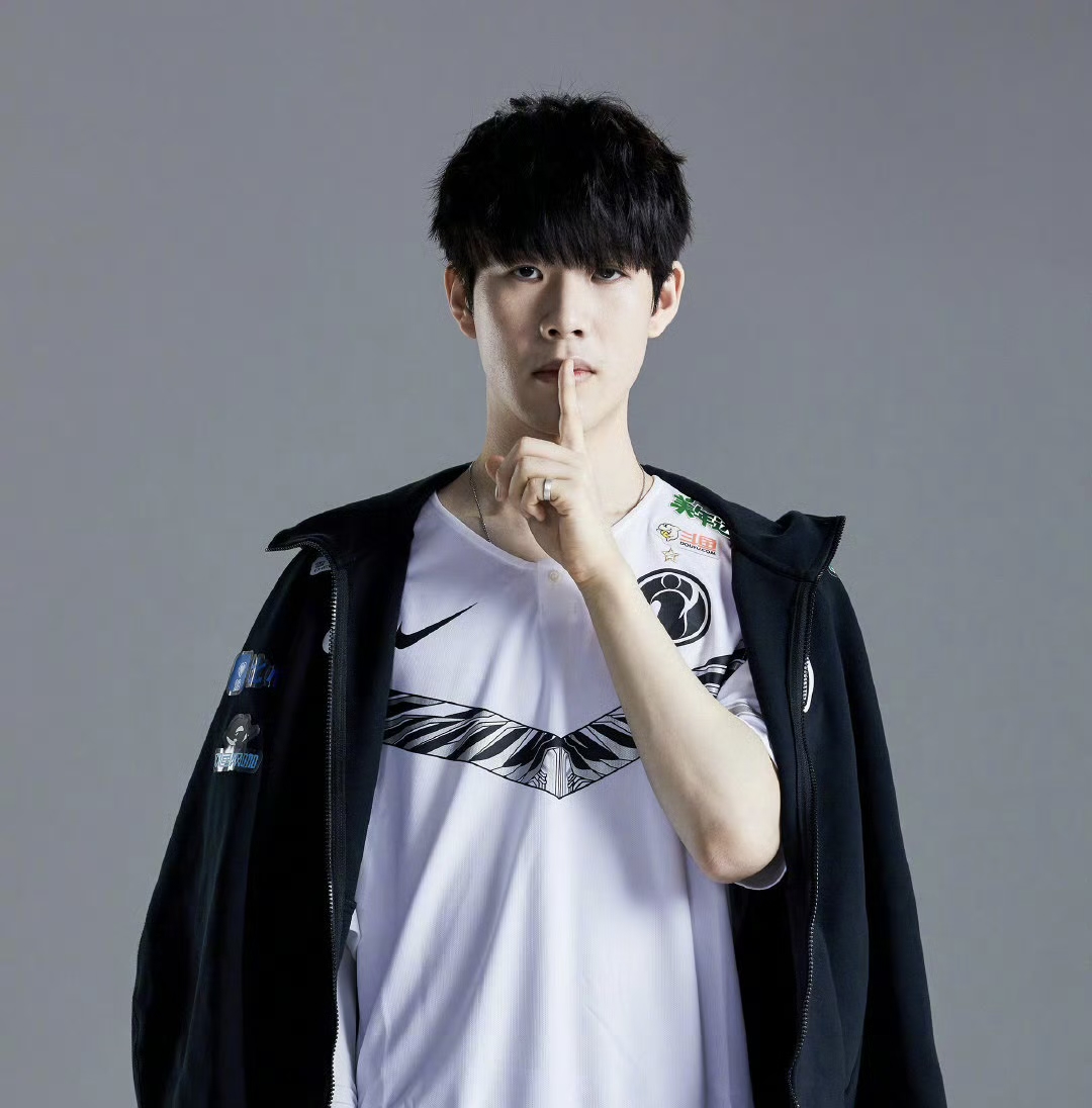 满了不确定 满了不确定